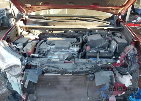 2018 Toyota Rav4 Xle из США, поврежденный, VIN JTMWFREV5JD130089